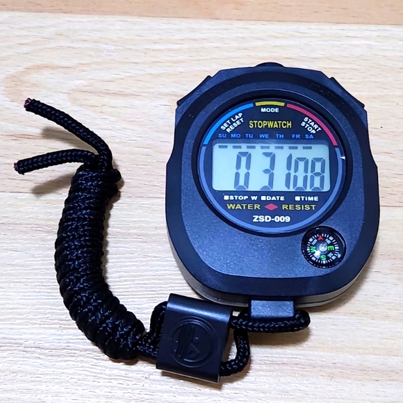 Versatile Sports Digital Stopwatch / handheld watch / compass ZSD-009 - Picture 3 of 5